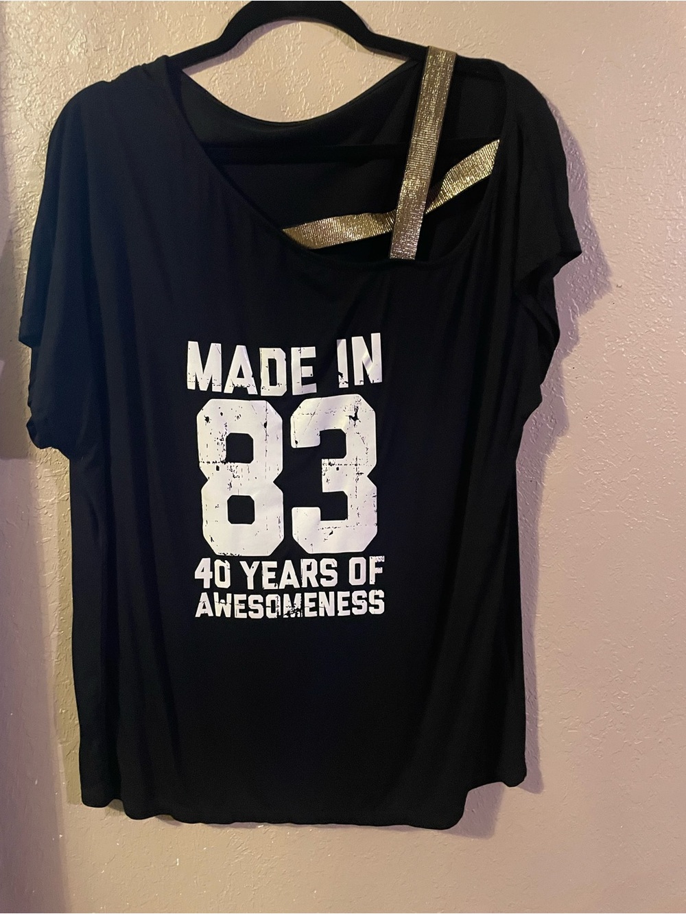 Black Graphic 'Made in 83' Women's Tee - Birthday Statement